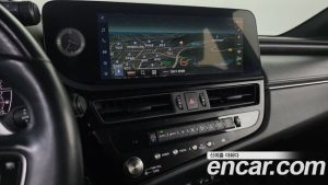 Lexus ES Luxury Plus 2023 года из Южной Кореи