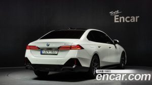 BMW 5-Series 520i M Sport 2024 года из Южной Кореи