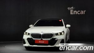 BMW 5-Series 520i M Sport 2024 года из Южной Кореи
