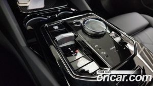 BMW 5-Series 520i M Sport 2024 года из Южной Кореи