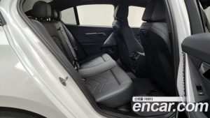 BMW 5-Series 520i M Sport 2024 года из Южной Кореи
