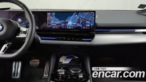 BMW 5-Series 520i M Sport 2024 года из Южной Кореи