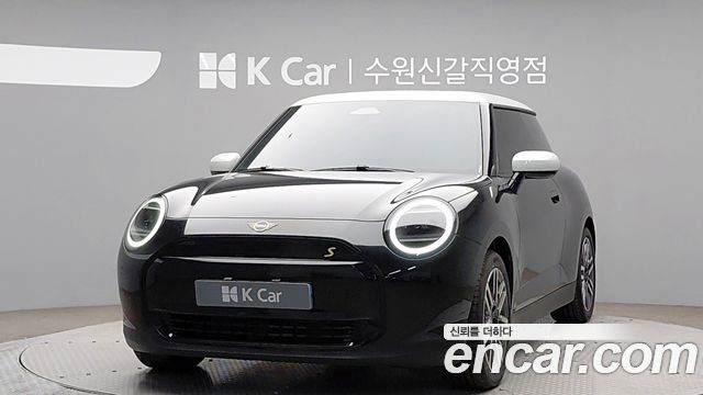 Mini Cooper SE CLASSIC 2024 года из Кореи