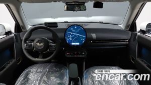 Mini Cooper SE CLASSIC 2024 года из Южной Кореи