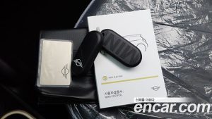 Mini Cooper SE CLASSIC 2024 года из Южной Кореи