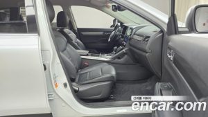 Renault-KoreaSamsung QM6 2.0 GDe LE Signature 2WD 2023 года из Южной Кореи
