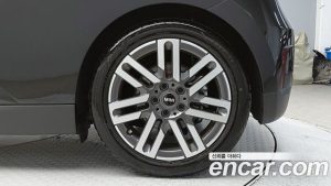 Mini Cooper SE CLASSIC 2024 года из Южной Кореи