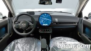 Mini Cooper SE CLASSIC 2024 года из Южной Кореи