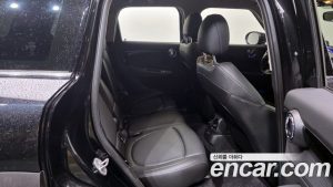 Mini Countryman CLASSIC Plus COMFORT PACK 2023 года из Южной Кореи