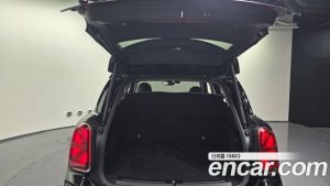 Mini Countryman CLASSIC Plus COMFORT PACK 2023 года из Южной Кореи