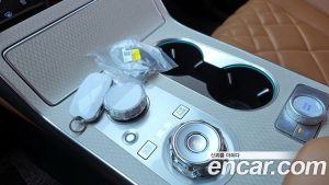 Genesis GV80 2.5T Бензин 2WD 2024 года из Южной Кореи