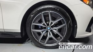 BMW 5-Series 520i M Sport 2025 года из Южной Кореи
