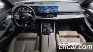 BMW 5-Series 520i M Sport 2025 года из Южной Кореи