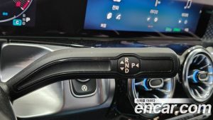 Mercedes-Benz GLB-Class GLB250 4MATIC 2024 года из Южной Кореи