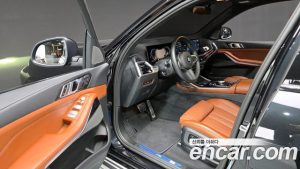 BMW X7 xDrive 40i M Sport 6 2025 года из Южной Кореи