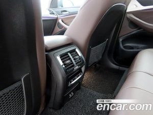 BMW X4 xDrive20i xLine 2024 года из Южной Кореи