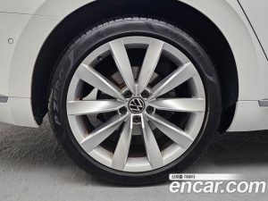 Volkswagen Arteon 2.0 TDI Prestige 2022 года из Южной Кореи