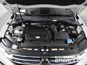 Volkswagen Tiguan 2.0 TDI Premium 2022 года из Южной Кореи