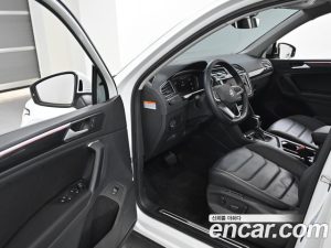 Volkswagen Tiguan 2.0 TDI Premium 2022 года из Южной Кореи