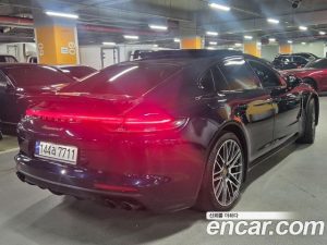 Porsche Panamera 2.9 AWD 2023 года из Южной Кореи