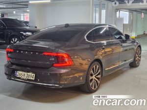 Volvo S90 B5 ULTIMATE Bright 2024 года из Южной Кореи