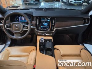 Volvo S90 B5 ULTIMATE Bright 2024 года из Южной Кореи