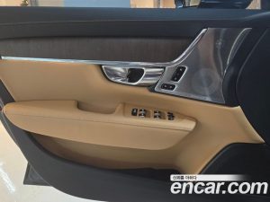 Volvo S90 B5 ULTIMATE Bright 2024 года из Южной Кореи