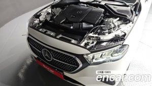Mercedes-Benz E-Class E200 Avantgarde 2025 года из Южной Кореи