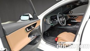 Mercedes-Benz E-Class E200 Avantgarde 2025 года из Южной Кореи