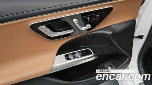 Mercedes-Benz E-Class E200 Avantgarde 2025 года из Южной Кореи