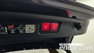 Mercedes-Benz C-Class C300 4MATIC Avantgarde 2024 года из Южной Кореи
