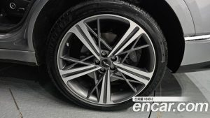 Genesis GV80 2.5T Бензин AWD 2024 года из Южной Кореи