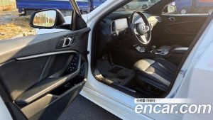 BMW 1-Series 120i M Sport 2024 года из Южной Кореи