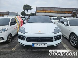 Porsche Cayenne 3.0 Coupe 2023 года из Южной Кореи