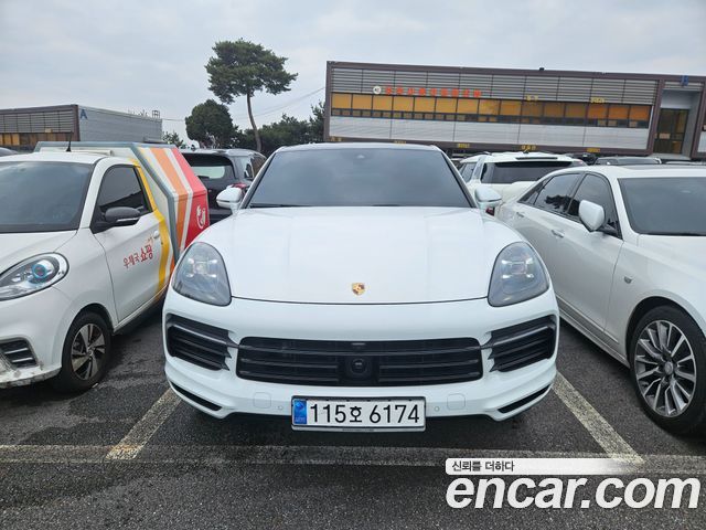 Porsche Cayenne 3.0 Coupe 2023 года из Кореи