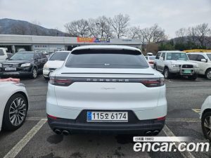 Porsche Cayenne 3.0 Coupe 2023 года из Южной Кореи