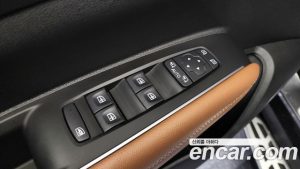 Renault-KoreaSamsung QM6 2.0 LPe RE Signature 2WD 2023 года из Южной Кореи