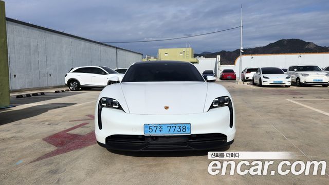 Porsche Taycan Base 2023 года из Кореи