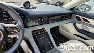 Porsche Taycan Base 2023 года из Южной Кореи