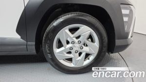 Hyundai Kona Бензин 2.0 2WD 2024 года из Южной Кореи