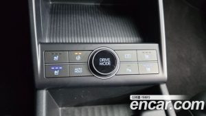 Hyundai Kona Бензин 2.0 2WD 2024 года из Южной Кореи