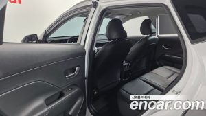 Hyundai Kona Бензин 2.0 2WD 2024 года из Южной Кореи