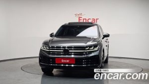 Volkswagen Touareg 3.0 TDI Prestige 2024 года из Южной Кореи