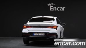 Hyundai AVANTE Modern 2024 года из Южной Кореи