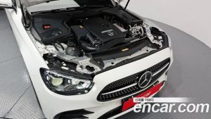 Mercedes-Benz E-Class E250 AMG Line 2023 года из Южной Кореи