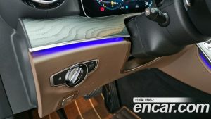 Mercedes-Benz E-Class E250 AMG Line 2023 года из Южной Кореи