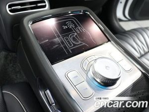 Genesis G90 Бензин 3.5 Turbo AWD 2025 года из Южной Кореи