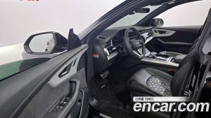 Audi Q8 55 TFSI 4WD Premium 2023 года из Южной Кореи