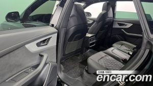 Audi Q8 55 TFSI 4WD Premium 2023 года из Южной Кореи