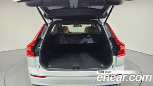 Volvo XC60 B5 ULTIMATE Bright 2024 года из Южной Кореи